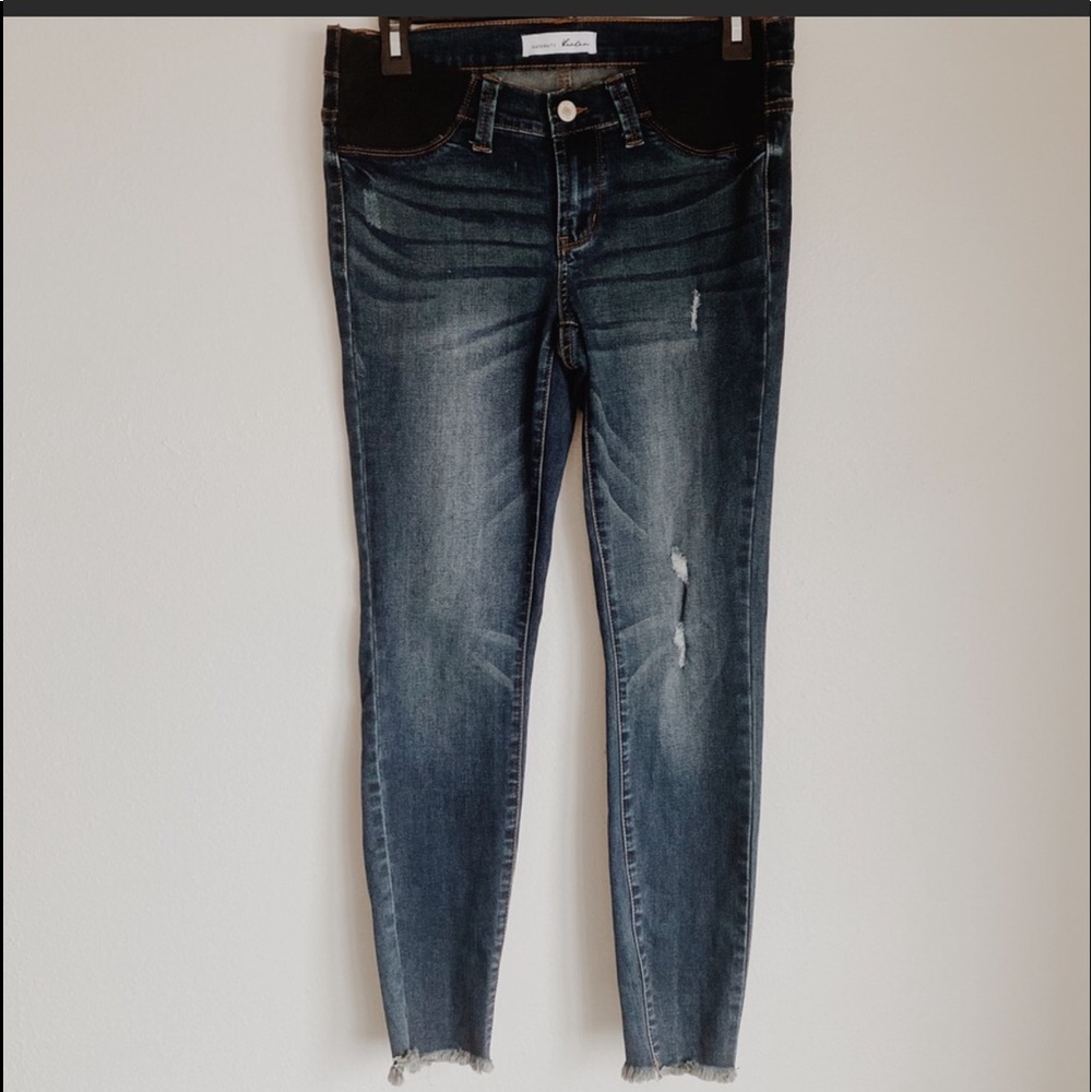 Maternity Kancan size 25 skinny Jean